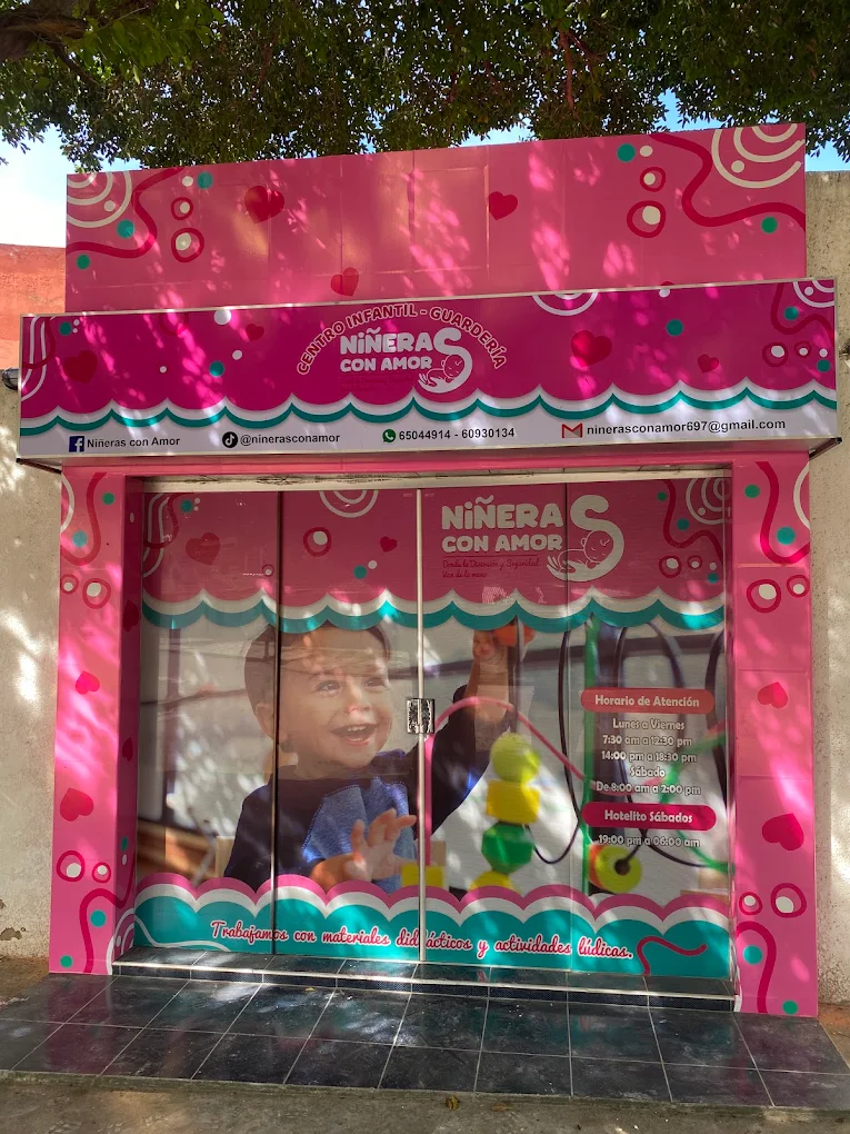 Historia de Niñeras con Amor